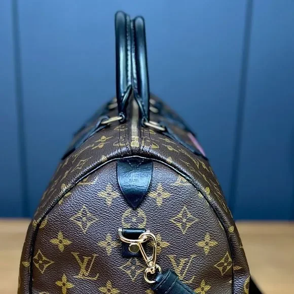 COPY - 💯 AUTH Louis Vuitton Speedy 35 custom My World Tour bag - Picture 6 of 14